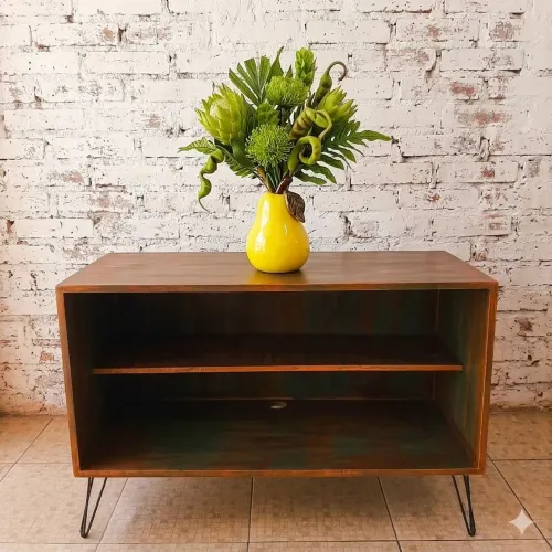 Rack de madeira com design moderno