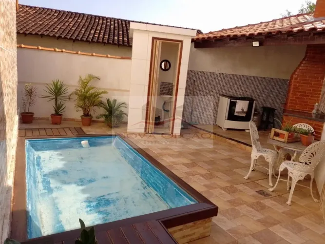 Casa em Condomínio no Sapê