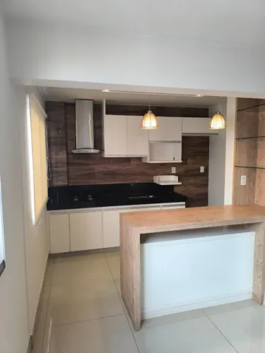 Localização previlegiada Quartos e cozinha com moveis planejados..
