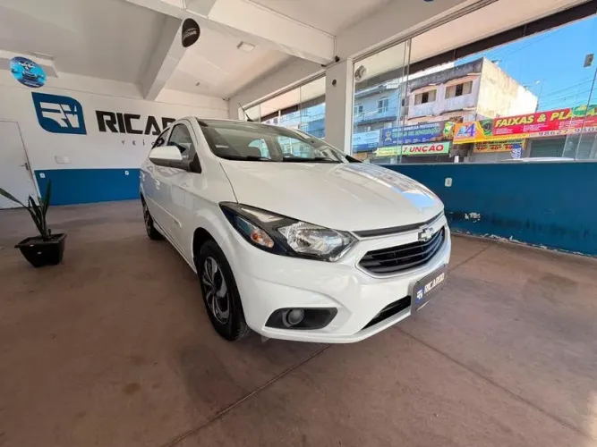 Chevrolet Onix Hatch LT 1.0 8V Flex Mec. 4P 2017