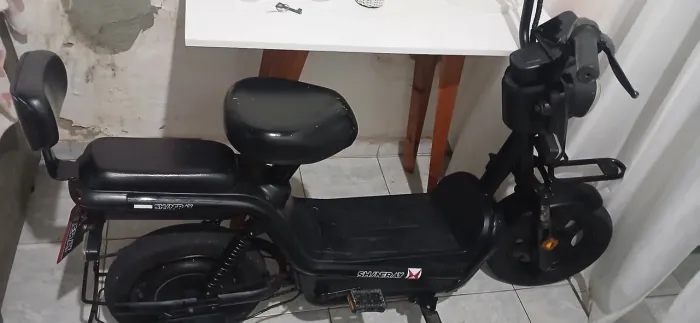 Bicicleta elétrica shineray 800w puxando 45km em ótimo estado.