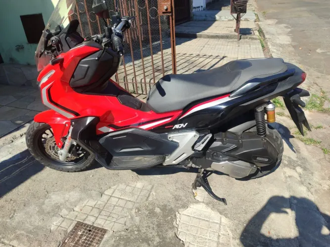 Honda adv