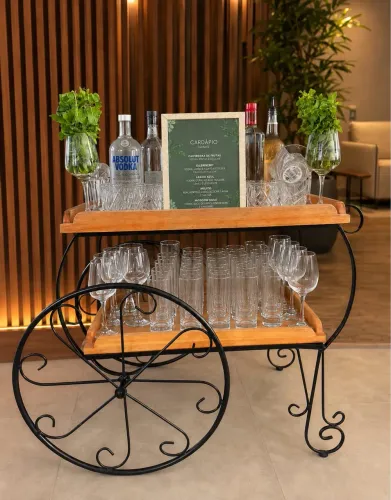 Mesa de drinks