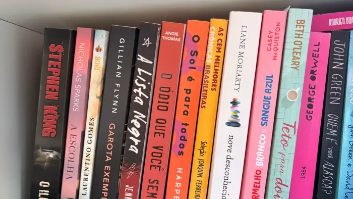 Livros cada um 20