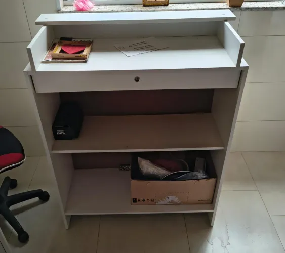 Móveis Loja de Roupa (2 Meses de Uso)