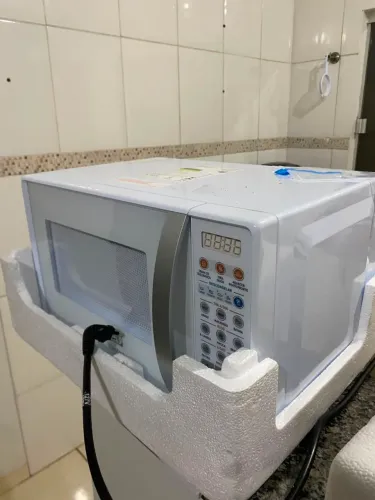 Micro-ondas Electrolux 20L Novo - Nunca Usado