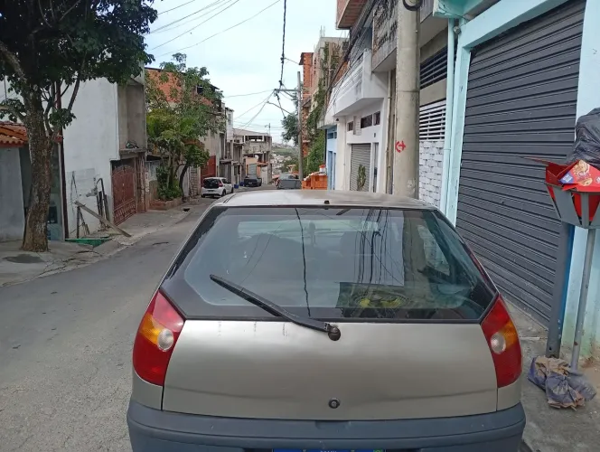 Fiat Palio EL 1.5 MPI 2P E 4P (álcool) 1996