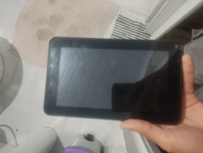 Tablet Multilaser pra ir embora rápido