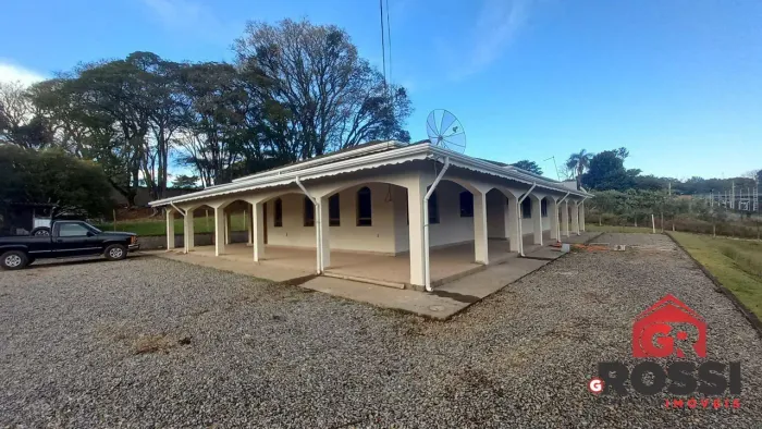 Chácara com 3 dormitórios para alugar, 250 m² por R$ 4.500,00/mês - Pinheirinho - Itatiba/
