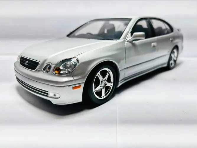Miniatura Toyota Aristo V300 1/18