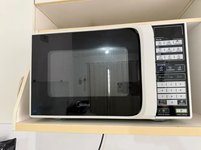 Microondas Midea 20L