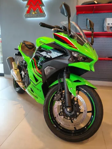 Kawasaki Ninja 500 SE 2025