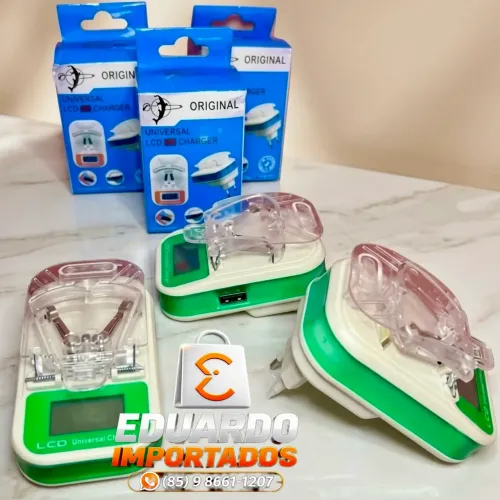 Carregador de Bateria Externa, Celular Câmera Digital e com Entrada USB Universal