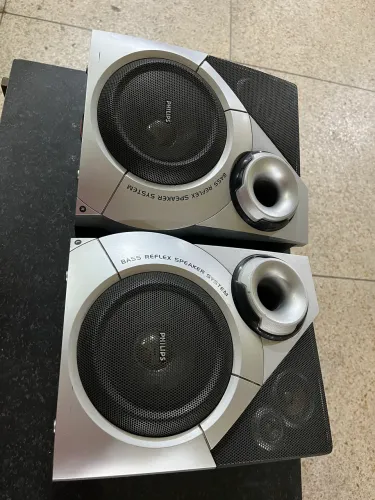 Caixa de Som Philips Novinhas 