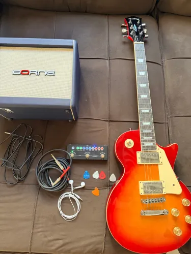 Guitarra Les Paul + Amplificador + Pedaleira