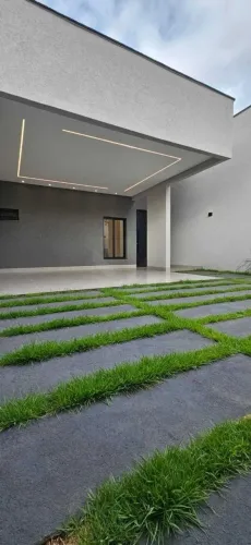 Casa 3Q no Jardim Presidente em Goiânia