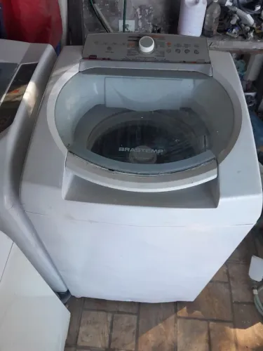 Vendo essa máquina Brastemp 11 kg funcionando perfeitamente faço entrega