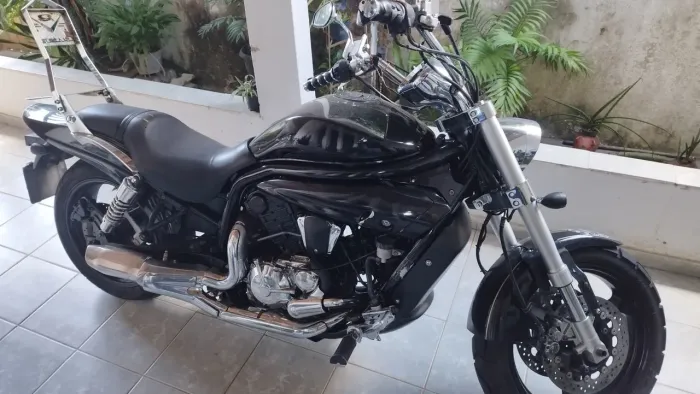 Mirage 650 preta