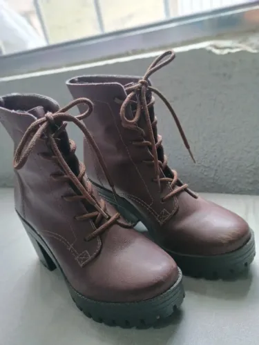 Bota Marrom Dakota
