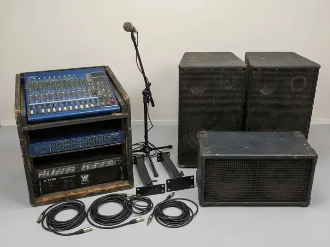 Kit Som Completo: Mesa Yamaha + Potência Machine Vox + Caixas + Microfone + Cabos