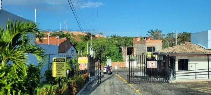Alugo quarto