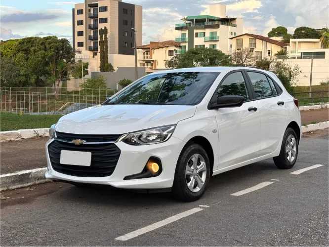 Chevrolet Onix Hatch 1.0 12V Flex Mec. 4P 2025