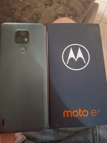 Moto E6 