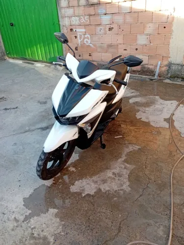 Yamaha new 2018 pouco km rodados