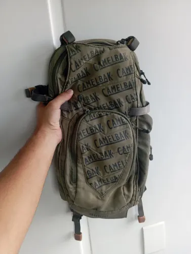 Mochila de hidratação Camelbak Agent com reservatorio 3L