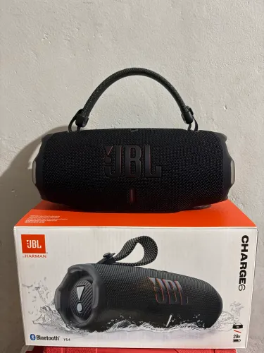 JBL CHARGE 6 , EXCELENTE!!