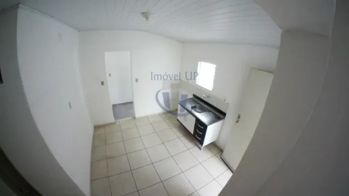 1 quarto, sala, cozinha, banheiro, lavanderia,!! 5 minutos do metrô Imigrantes