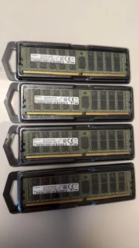 Kit 128GB Memória Servidor ( 4 x 32GB ) DDR4 2133MHz ECC Samsung PC4-2133P RDIMM