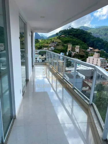 Apartamento 3 Quartos com Suíte, 2 Vagas e Vista Panorâmica Próximo ao Centro | 162m²