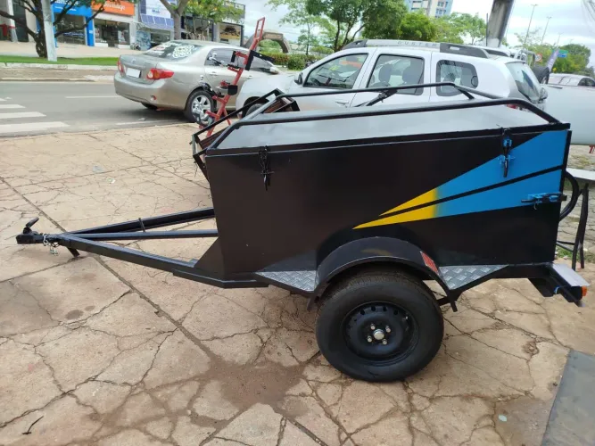 Carretinha baú 