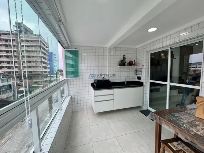 Apartamento à venda em Praia Grande no Bairro Aviação com 2 dormitórios