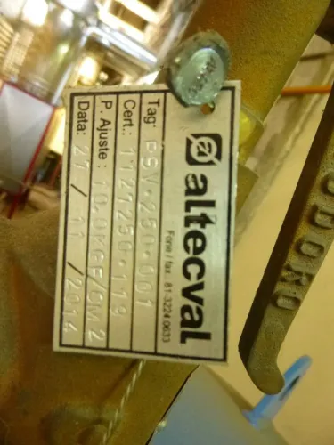 Fabricamos Plaquetas de Metal