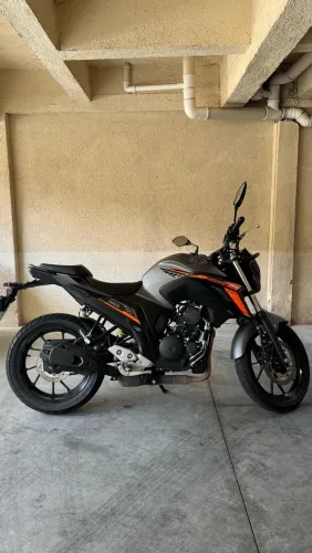 Yamaha FZ25 250 Fazer Connected 2025