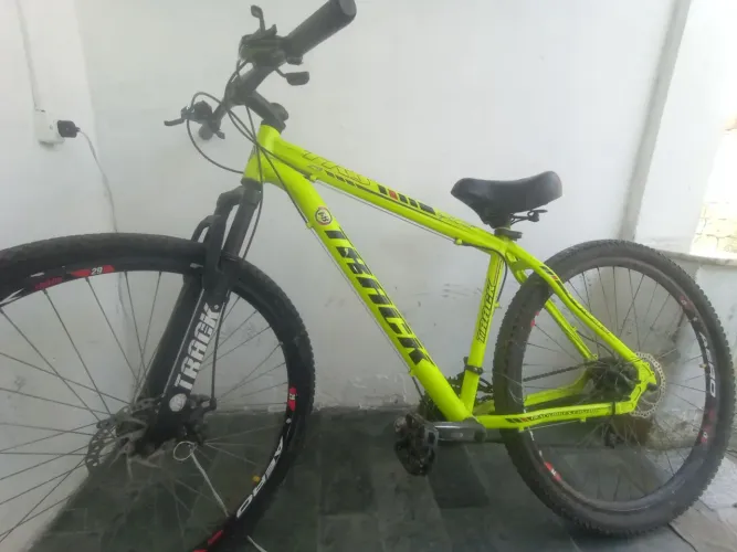 Track aro 29