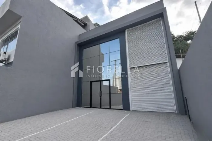 Excelente loja comercial para locação 283m² Estreito - Florianópolis.