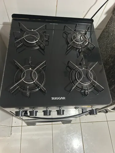 Fogão 4 bocas novo, ainda na garantia