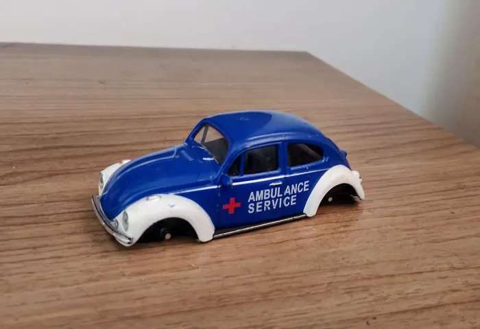 Miniatura sucata Volkswagen Beetle (1:43) Welly