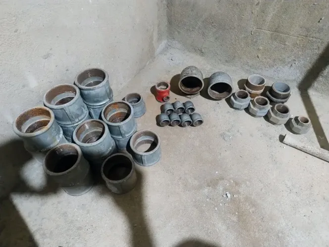 LOTE DE CONEXÕES DE FERRO GALVANIZADO MARCA TUPY - 34 PEÇAS