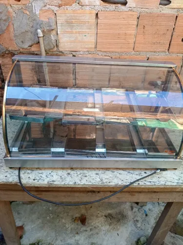Vendo vitrine elétrica