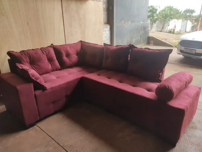Sofá confortável e espaçoso disponível entrega grátis 