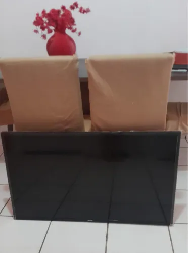 TV Samsung 43 polegadas com defeito