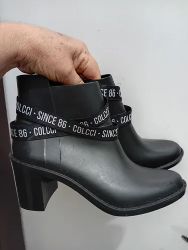 Bota colcci