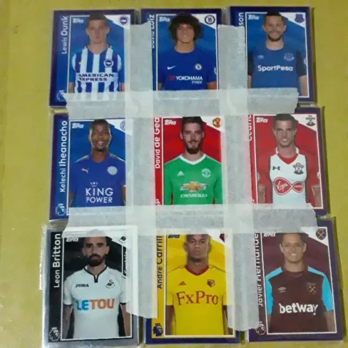 LOTE COMPLETO FIGURINHAS PREMIER LEAGUE 2018 COM 260 FIGURINHAS