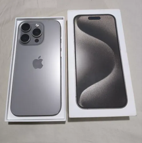 iPhone 15 Pro - 256GB - Titânio Natural - Impecável