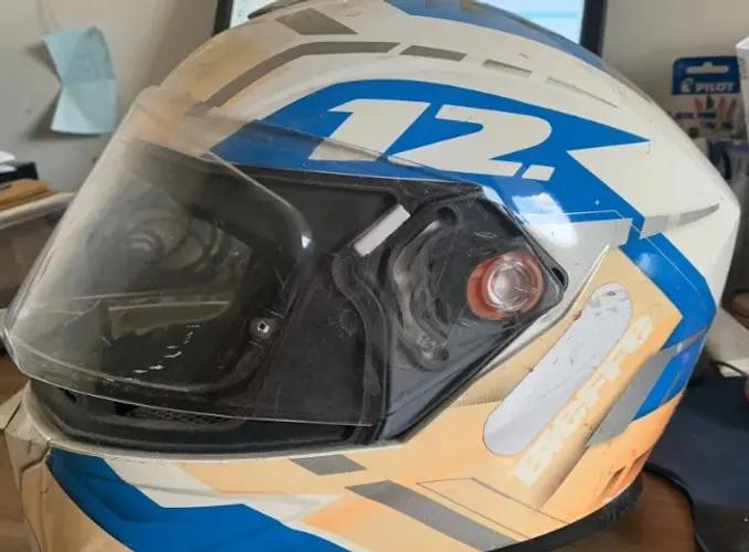 Capacete