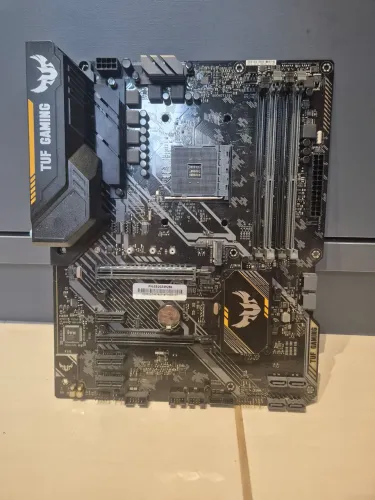 Placa mãe b450 , ssd 1tb , fonte 650 gold conserto